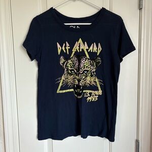 Chaser Women’s Def Leppard Graphic Ted - Size XS
